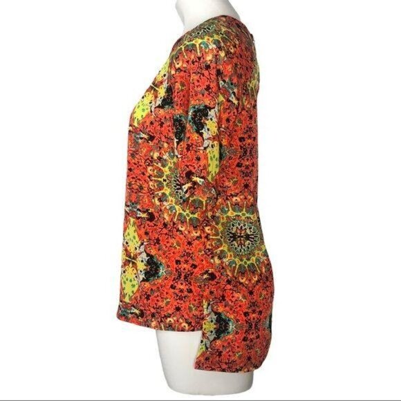 Kut From The Kloth NWT Kaleidoscope Print Short Sleeve Top S Bright Multicolor - Picture 6 of 10